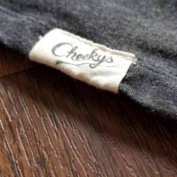 Cheekys Tee - Picture 4 of 4